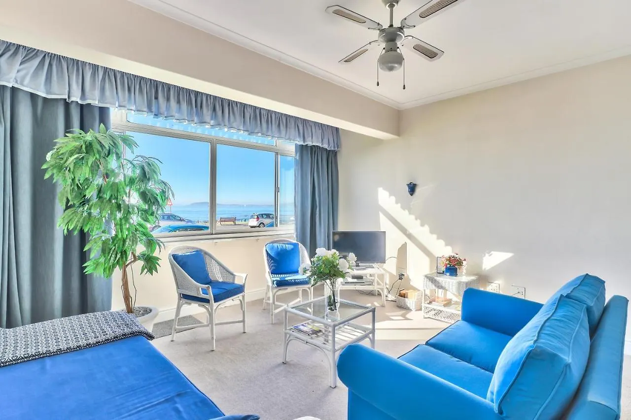 Apartment 3 Sandringham Sea Facing Ground-Floor Studio Cape Town South Africa