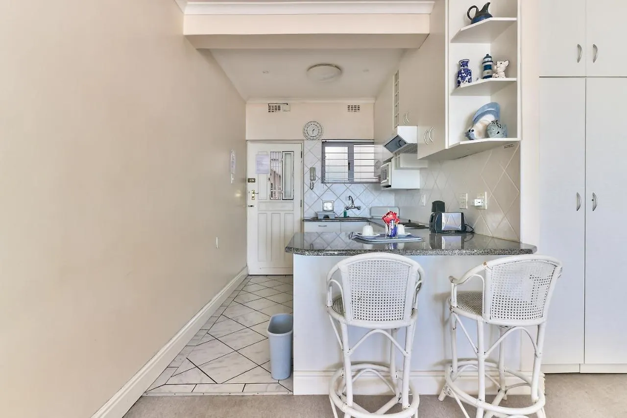 3 Sandringham Sea Facing Ground-Floor Studio ケープタウン アパート