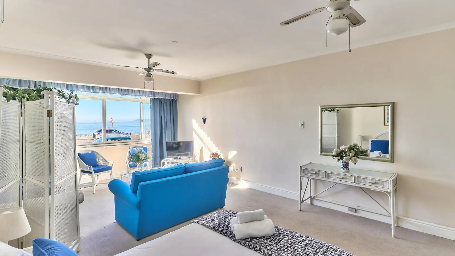 3 Sandringham Sea Facing Ground-Floor Studio Cape Town 0*,  South Africa